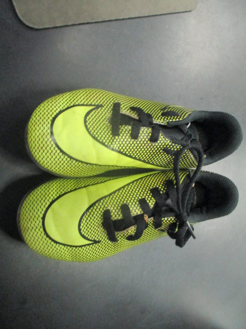 Used Nike 11 c Soccer Shoes Yellow