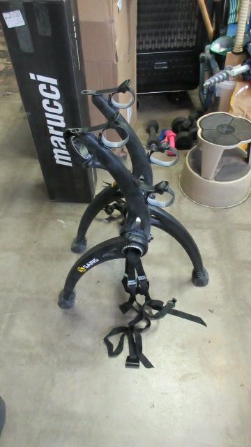 Used Saris Bones 2 Bike Trunk Rack