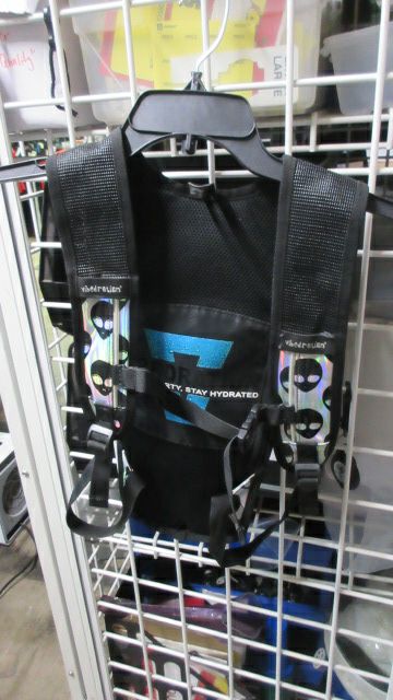 Load image into Gallery viewer, Used Vibedration Hydration Pack
