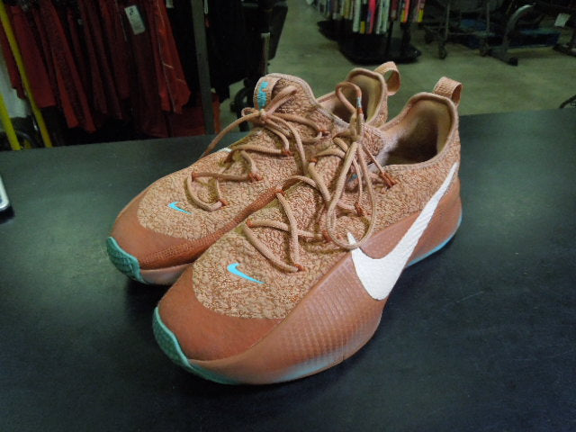 Load image into Gallery viewer, Used Nike LeBron TR 1 BWA Cross Training Shoes Size 11.5
