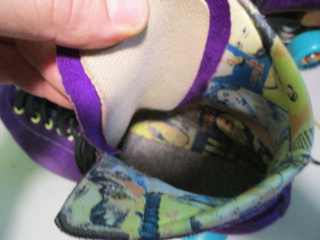 Load image into Gallery viewer, Used Riedell Quad Outdoor Roller Skates Moxi Lolly Purple Size 9
