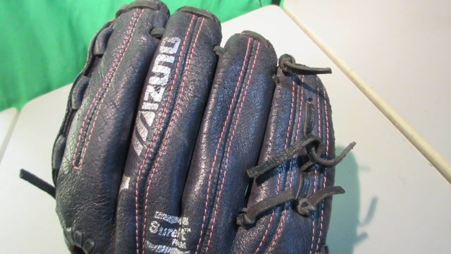 Load image into Gallery viewer, Used Mizuno Finch GPP 1106 Youth 11&quot; LHT Glove
