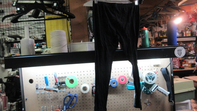 Load image into Gallery viewer, Used 32 Heat Thermal Leggings - Size Medium
