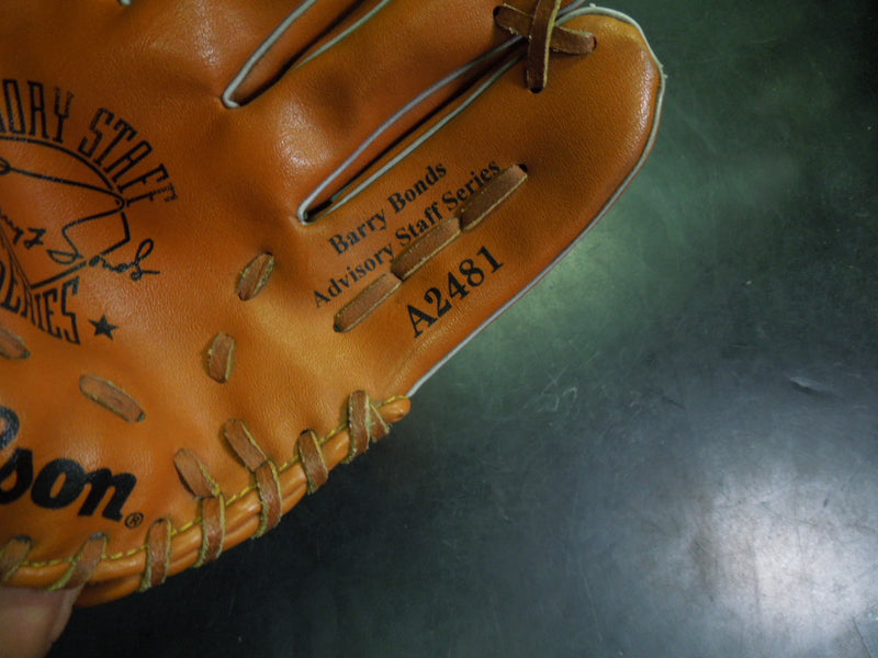 Load image into Gallery viewer, Vintage Wilson A2481 Barry B. Adv Staff 10.5" RHT Glove
