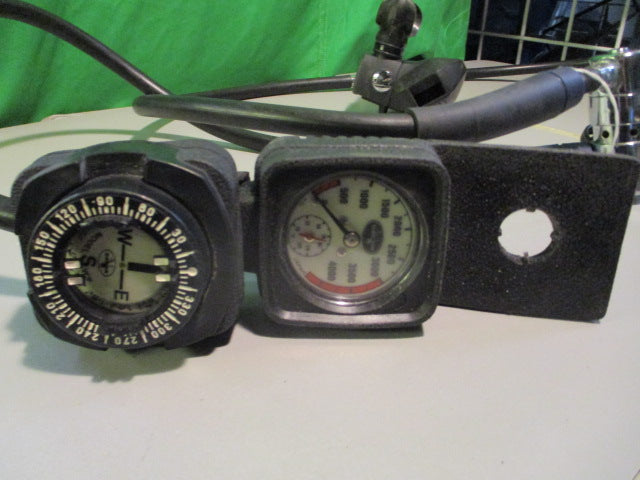 Load image into Gallery viewer, Used Scuba Pro MK10 Scuba Regulator
