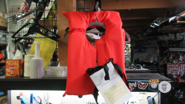 Load image into Gallery viewer, Used Stearns Universal Life Jacket - Size Adult
