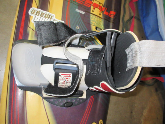 Used Obrien Freestyle 142cm Wakeboard *Tear On Binding*
