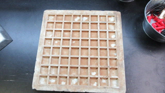 Load image into Gallery viewer, Used All-Star Waffle Plate
