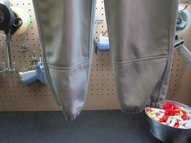 Load image into Gallery viewer, Used Mizuno Softball Pants - Size Small
