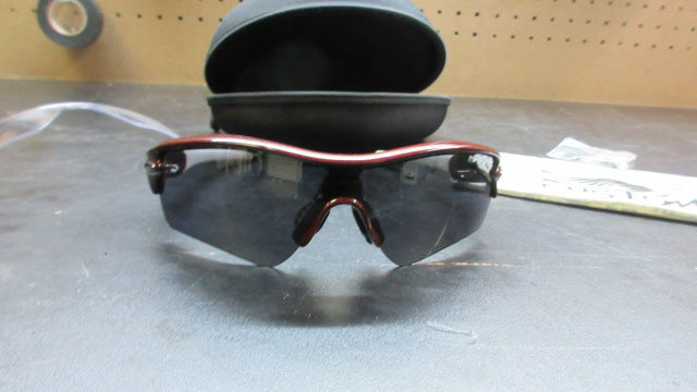 Load image into Gallery viewer, Used Oakley Radar Sunglasses with extra Clear Lens &amp; Hard Case
