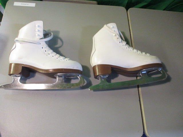 Load image into Gallery viewer, Used Jackson Glacier 520 Size 1 Figure Skates
