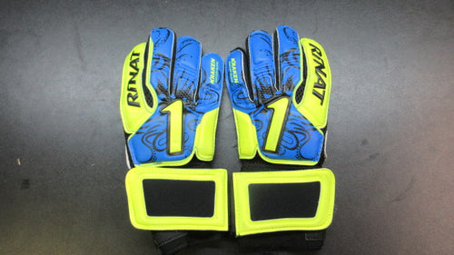 Used Rinat Kraken Soccer Gloves - Size 4