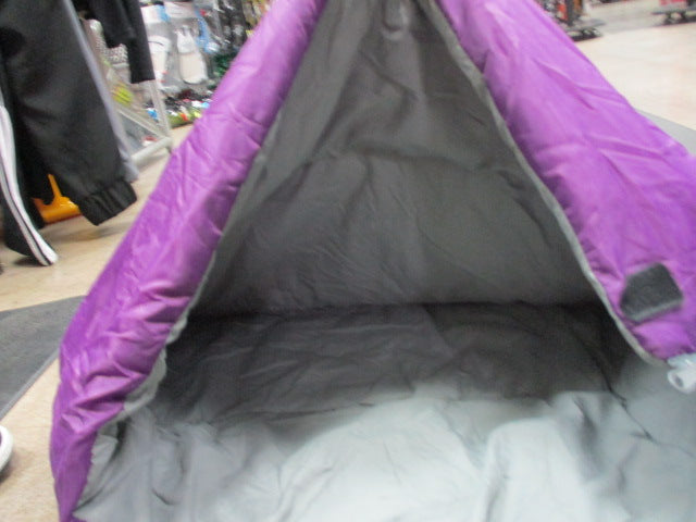 Load image into Gallery viewer, Used Firefly Youth Backyard Rectangle Sleeping Bag
