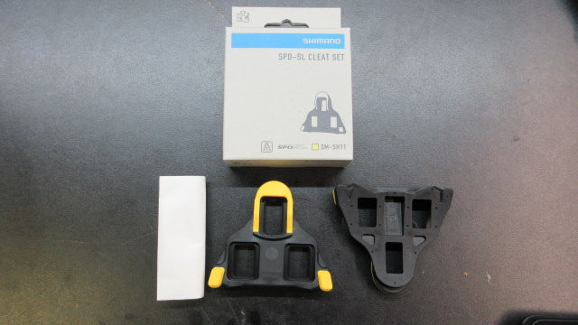 Load image into Gallery viewer, Shimano SPD-SL Cleat Set SM-SH11
