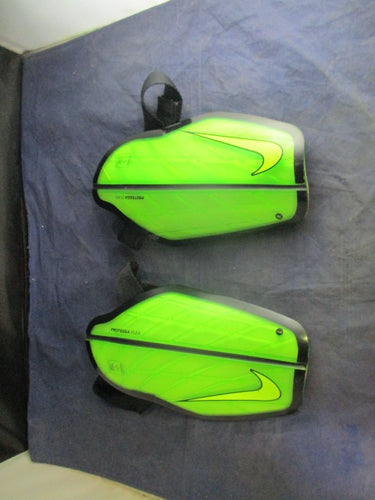 used Nike Protegga Flex Shin Guards Size Large 5'7