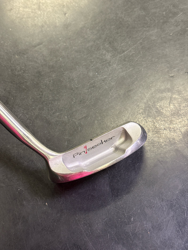 Load image into Gallery viewer, Used PinSeeker Chip'n Run Stainless Steel Right Hand Chipper
