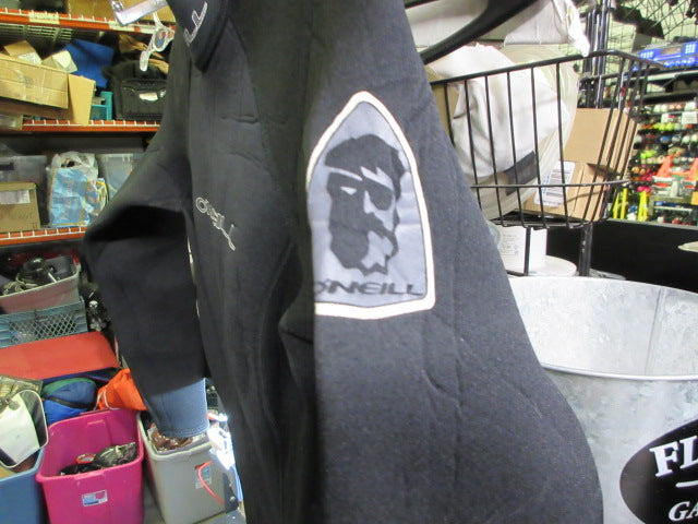 Load image into Gallery viewer, Used O'Neill Wetsuit - Size 6
