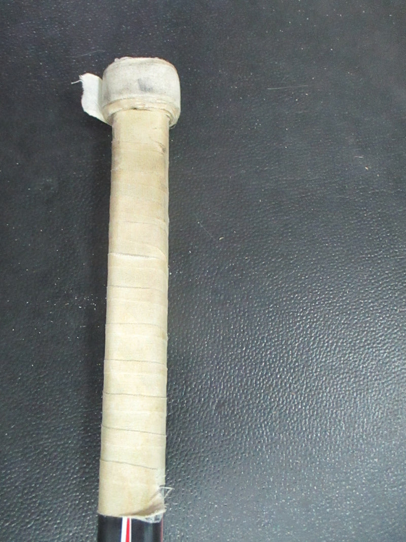 Load image into Gallery viewer, Used CCM Canadien CPM 65 Senior Hockey Stick - RHT
