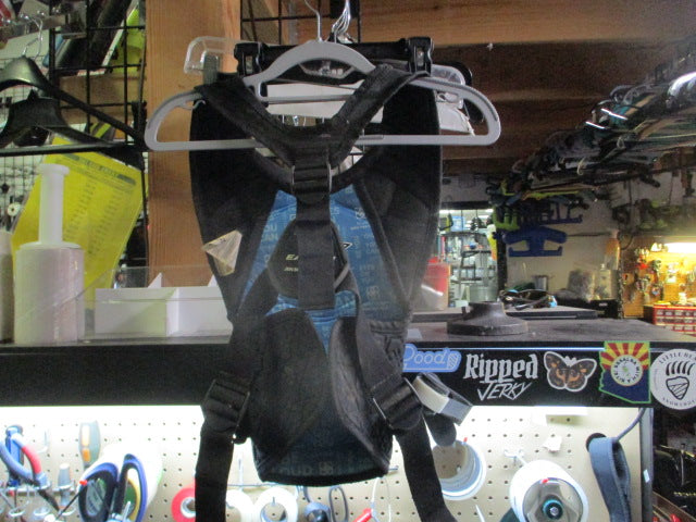 Load image into Gallery viewer, Used Easton X Jen Schro Catchers Chest Protector - Size Medium
