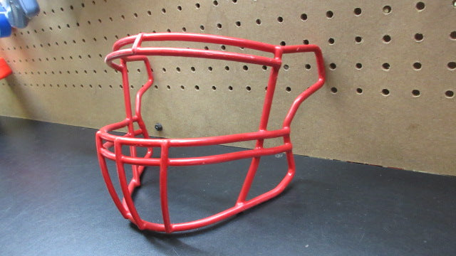 Load image into Gallery viewer, Used Riddell 05-23TA 95414 Football Face Guard - Red
