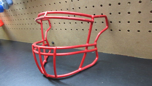 Used Riddell 05-23TA 95414 Football Face Guard - Red