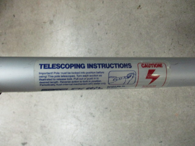 Load image into Gallery viewer, Used Garelick Premium 3.5 Feet to 8 Feet Telescoping Boat Hook

