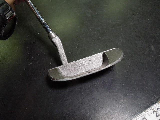Load image into Gallery viewer, Used Knight InTech 5 Right Hand 33" Putter
