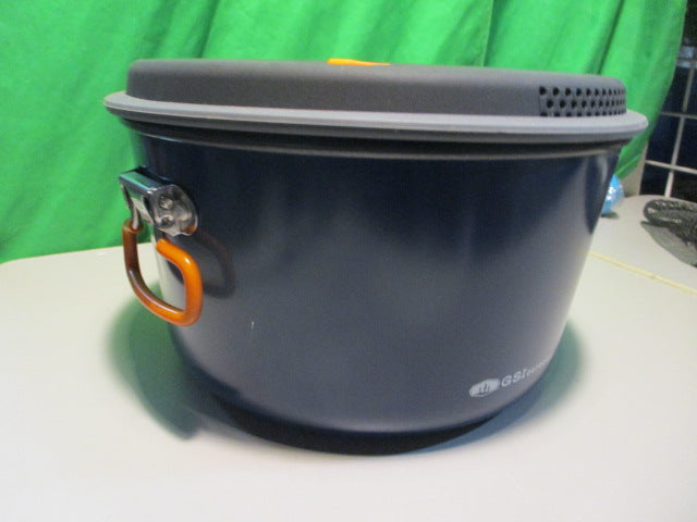 Load image into Gallery viewer, Use GSI Outdoors Camping Cooking Pots Set Of 2

