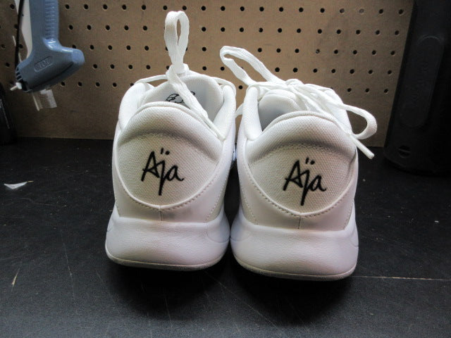 Load image into Gallery viewer, Used Nike A'One TB Sneakers - Size 11.5
