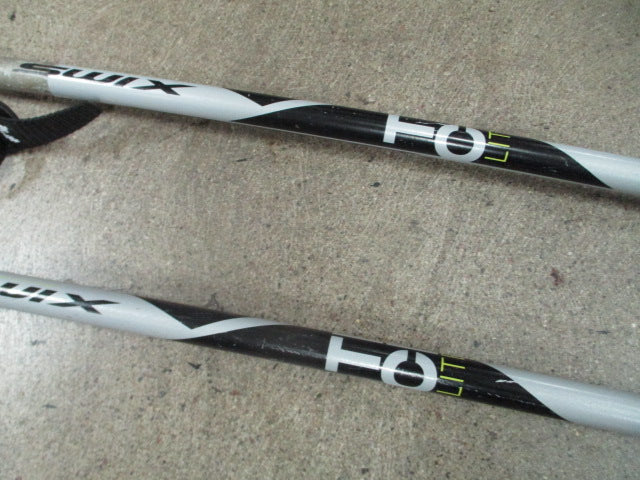 Load image into Gallery viewer, Used Swix Tech Lite 47" Ski Poles
