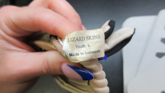 Used Lizard Skin Batting Glove - Size Youth Large - QTY 1