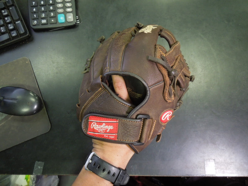 Load image into Gallery viewer, Used Rawlings Player Pref. P13OHFL 13" RHT Ball Glove
