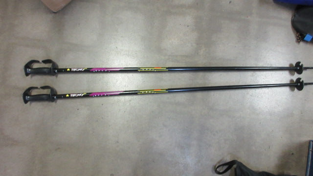 Load image into Gallery viewer, Used Tecno Pro 52" Ski Poles
