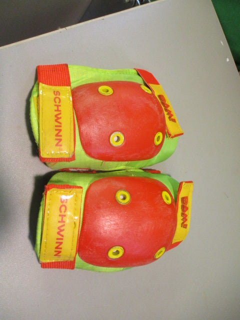 Used Schwinn BAM Youth Skating Knee Pads