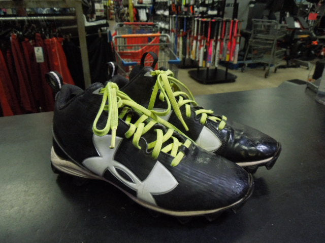 Load image into Gallery viewer, Used Under Armour Men's Crusher RM Football Cleats Size 3.5 (Front Is Splitting)
