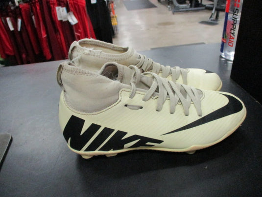 Used Nike Mercurial Size Youth 1 Soccer Cleats