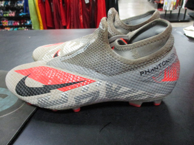 Load image into Gallery viewer, Used  Nike Phantom Vision 2 Elite Size Unkown Cleats
