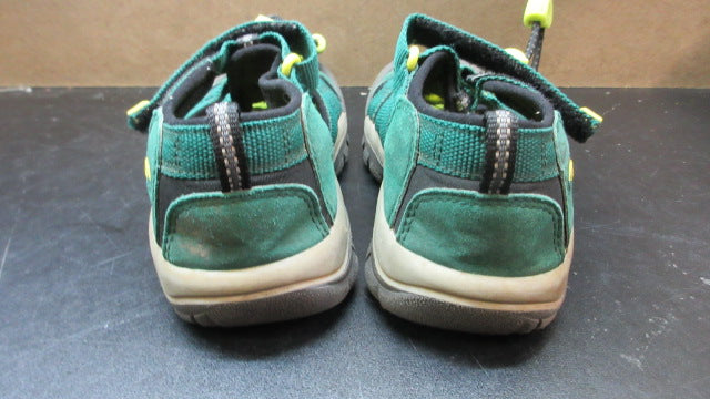 Load image into Gallery viewer, Used Keen Newport H2 Sandal Kids Hiking Shoes - Size Youth 11
