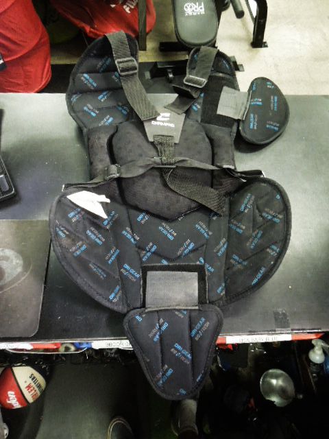 Load image into Gallery viewer, Used Champro Helmax 2.0 Dry-Gear Chest Protector Size Youth
