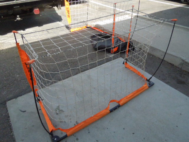 Load image into Gallery viewer, Used Bownet 5 x 3 ft Pop Up Soccer Goal
