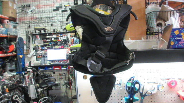 Load image into Gallery viewer, Used Easton Catchers Chest Protector - Size Youth 13"
