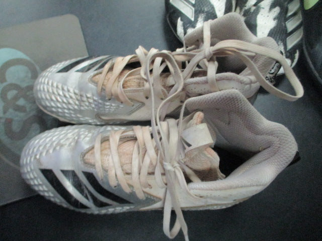 Load image into Gallery viewer, Used Adidas Let me Play Football Cleats Sz 4
