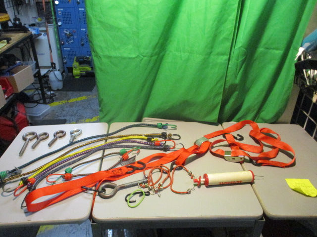 Load image into Gallery viewer, Used  Walleyball Net 16 Ft X 3 Ft W/ Blue Carry Bag

