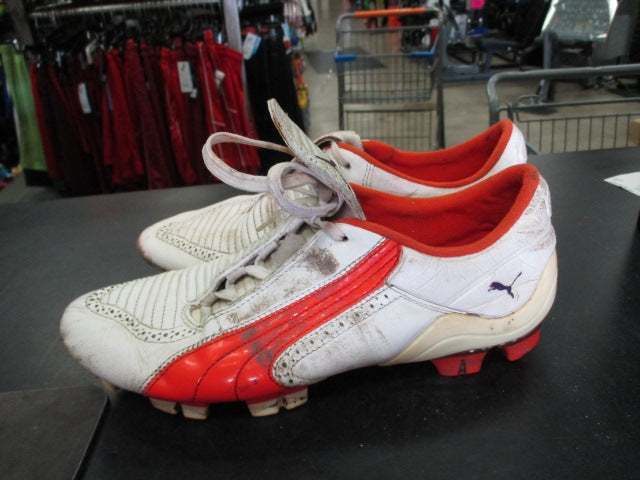 Load image into Gallery viewer, Used Puma Size 5 Soccer Cleats
