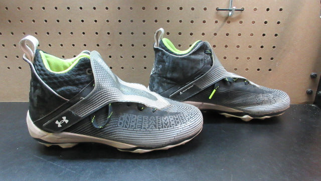 Load image into Gallery viewer, Used Under Armour Highlight Hammer MC Football Cleats - Size 9.5
