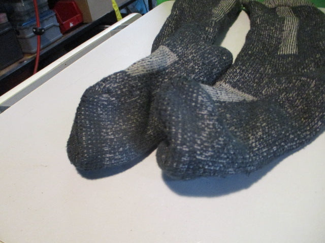 Load image into Gallery viewer, Used Winter Wool Socks
