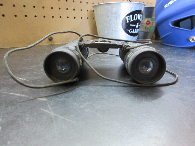 Load image into Gallery viewer, Used Bushnell Powerview Binoculars
