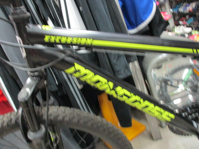 Load image into Gallery viewer, Used Mongoose Excursion 20&quot; 21 Speed Kids Mountain Bike
