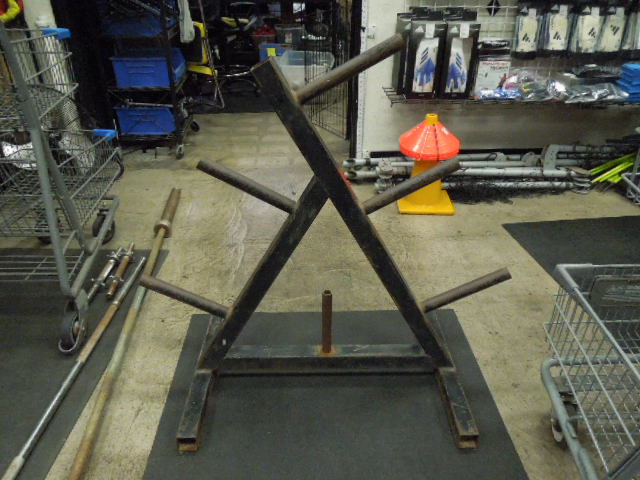 Load image into Gallery viewer, Used 6 Prong Old School Cast Iron Plate Tree
