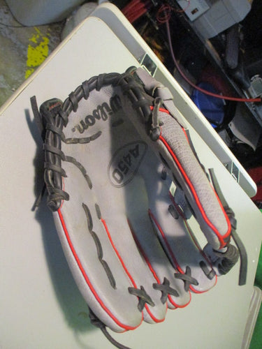 Used Wilson A450 11.5